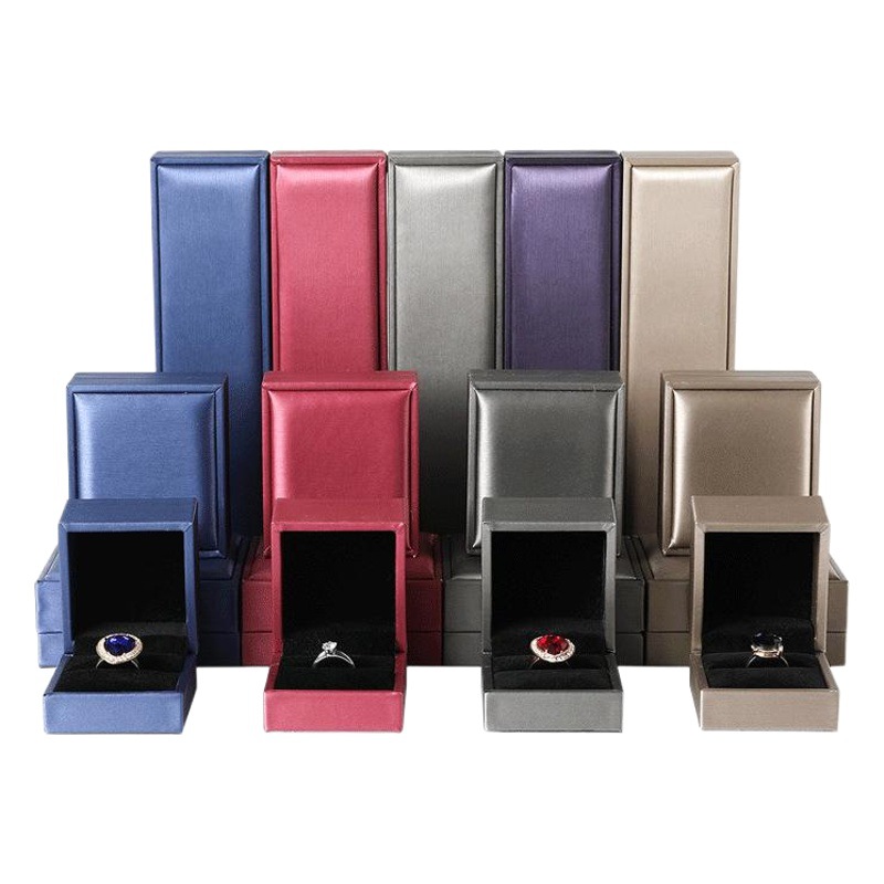 Brushed leather jewelry box ring box necklace box bracelet box jewelry bracelet pendant packaging boxwholesale