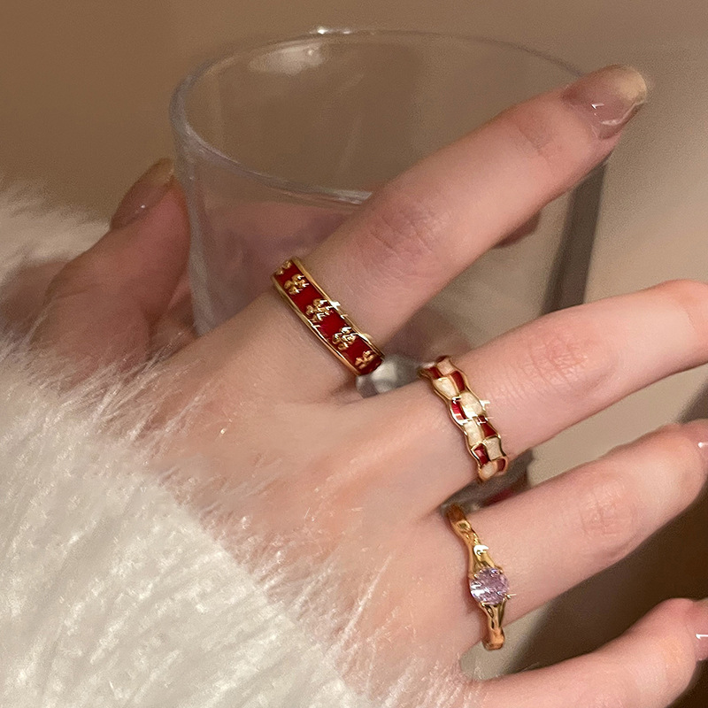 Picture of Niche Design Sense Open Glaze Zircon Ring Women's 2023 New Fashionable Simple Cold Style Finger Ring