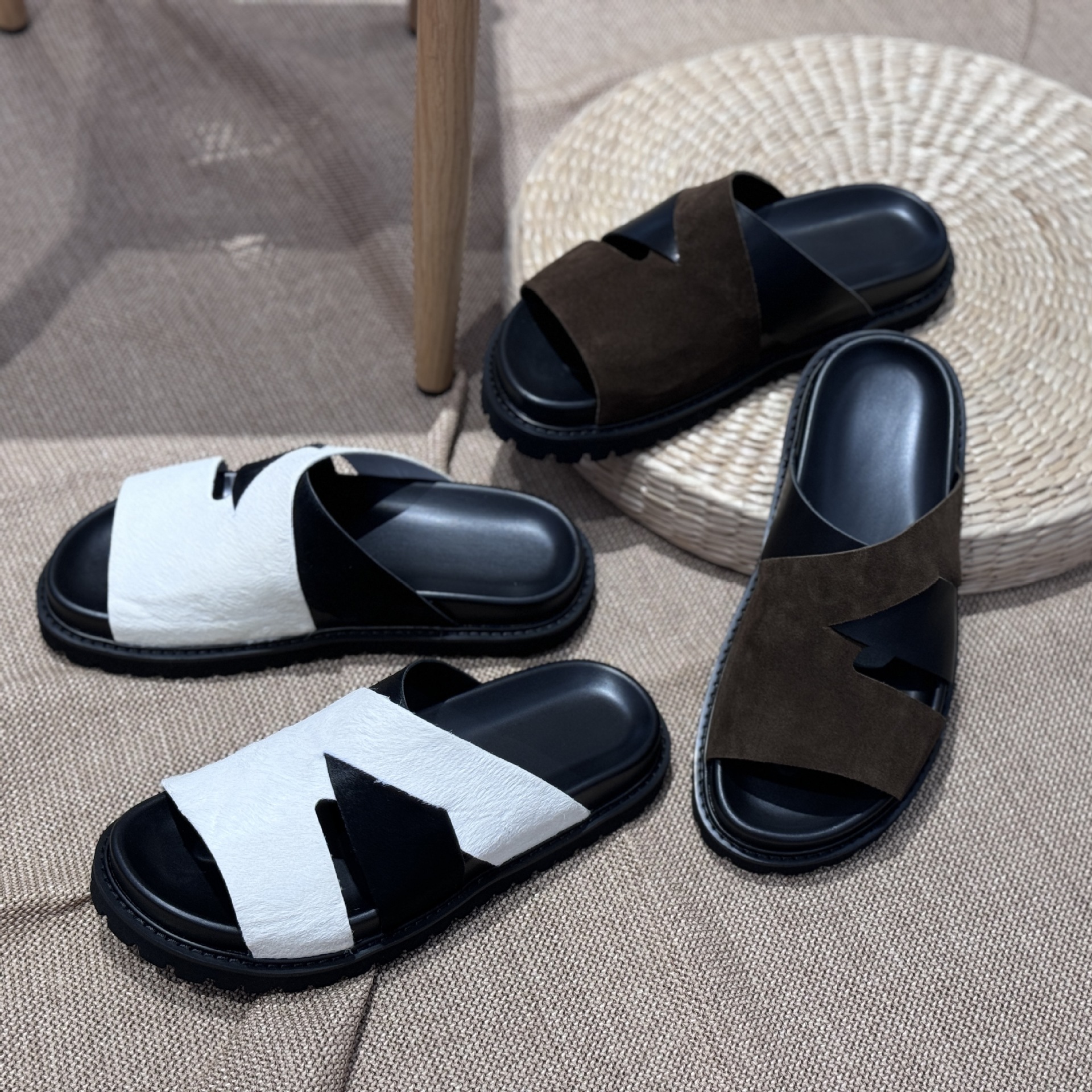 2025 New Row Style Thick-Soled One-Line Slippers Full Cowhide Flats-Soled Outer Wear Genuine Leather Men's Lazy Sandals