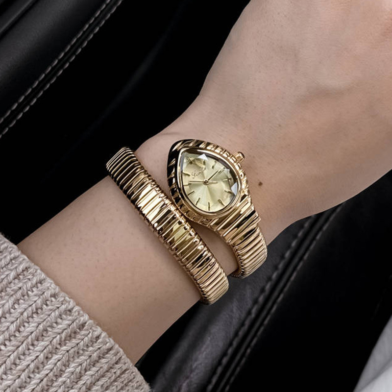 Fashionable Versatile Women's Watch with Diamonds, Snake-Shaped Women's Watch, Exquisite Ladies' Quartz Watch, Year of the Snake Wholesale