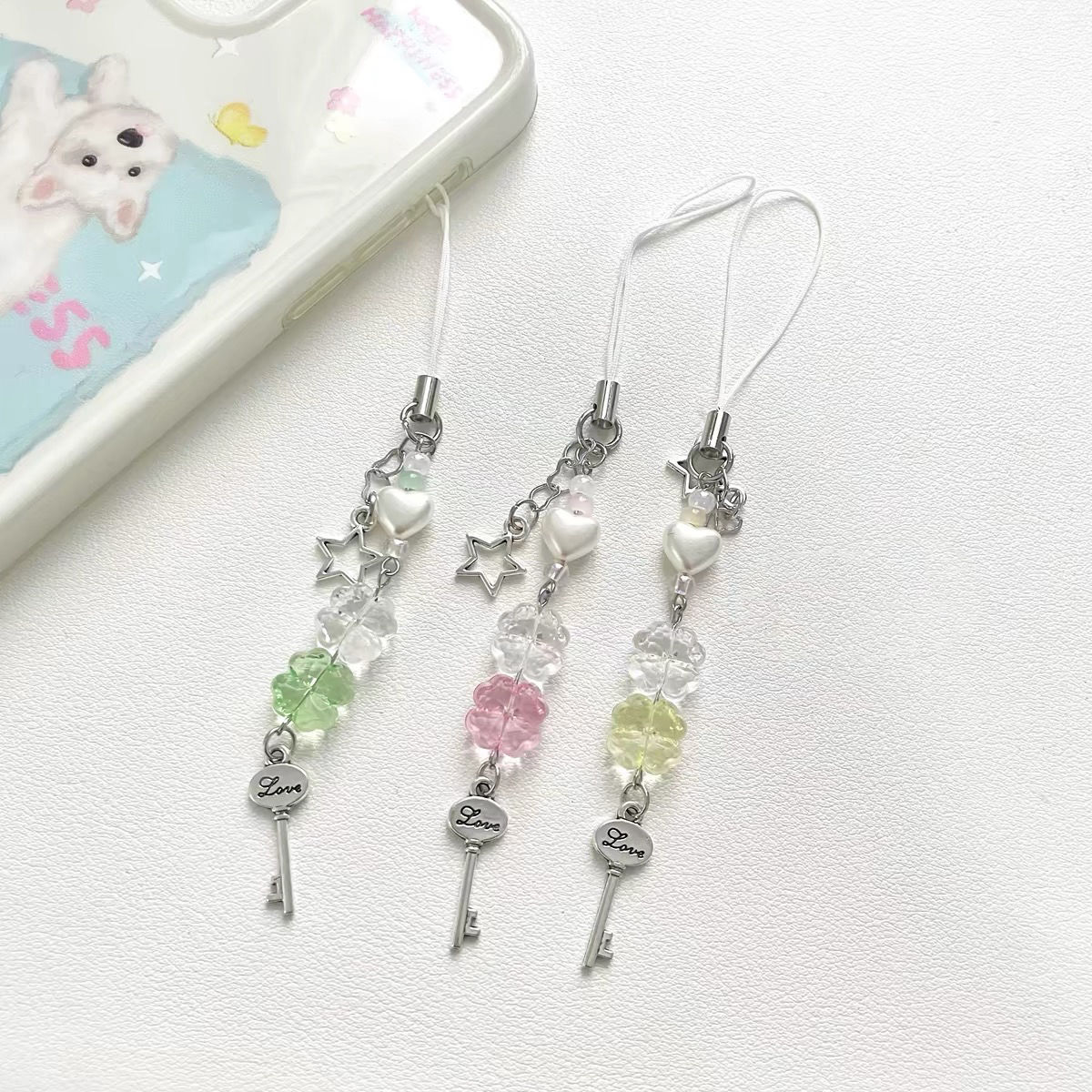 [Four-leaf Clover] Girl's Heart Hand-made Lucky Four-leaf Clover Beads Goo Ben Chain Mobile Phone Hanging Chain Keychain Card Book