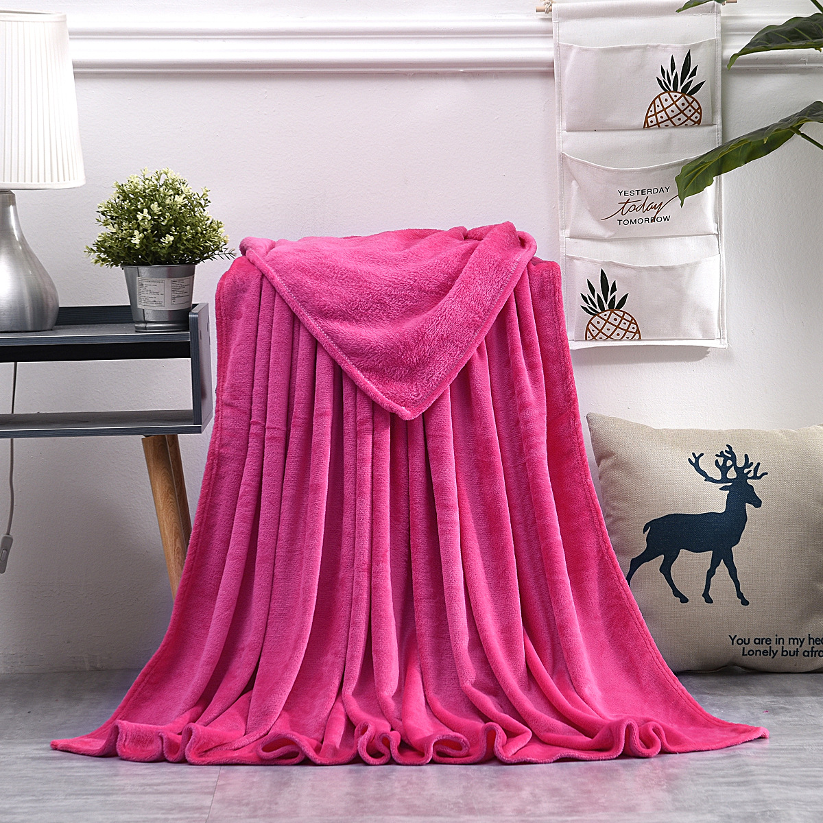 Picture of Solid color flannel blanket coral fleece pet blanket cross-border flannel blanket gift velvet nap blanket wholesale