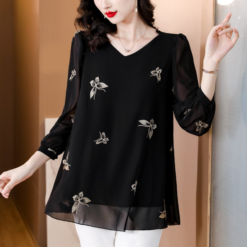Picture of Real Shot of 2025 Autumn New Plus-Size Women's Fashion Slimming Chiffon Long-Sleeve Top That Covers the Belly