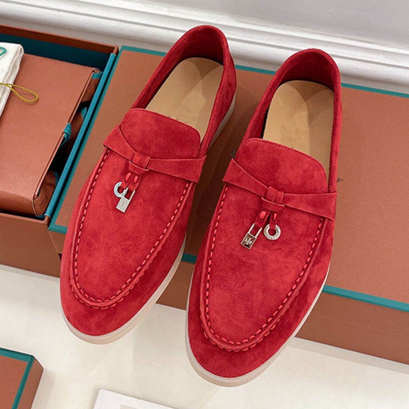 Foreign Trade Europe Station 2024 New Classic British Style Loafers Sheep Leather Tassel Slip-on Flat Lovers' Shoes