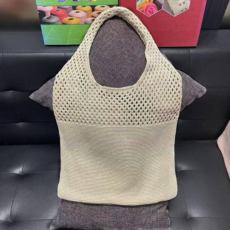 Picture of Cute Knitted Bags 2024 Fashion Hollow Handbags Fashionable and Easiest for Match Shoulder Bags Large Capacity Tote Bags Cross-Border
