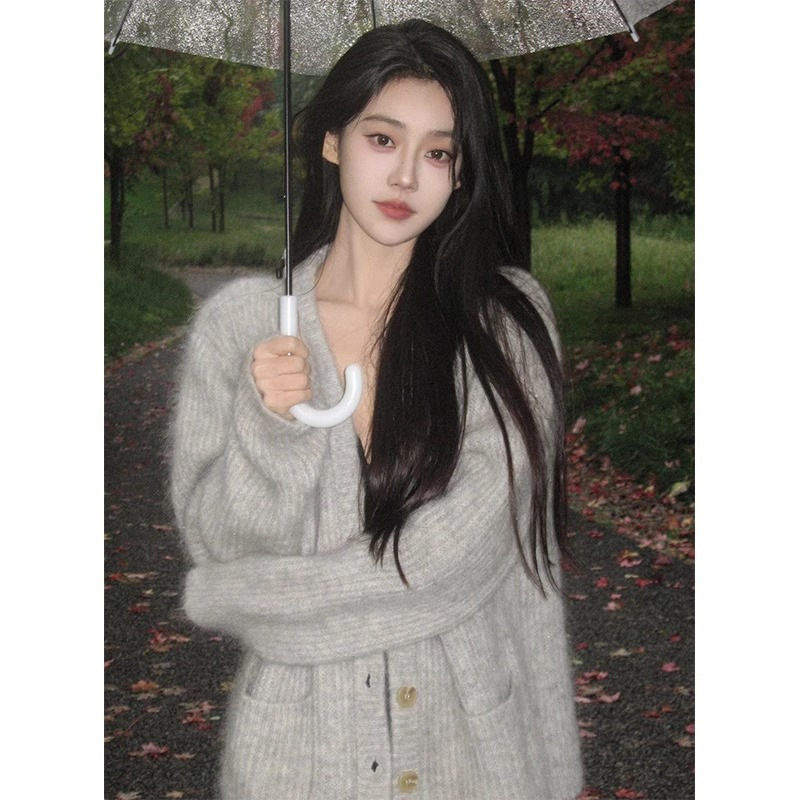 High-End Sweater for Women in Autumn and Winter, Loose and Lazy Style Cardigan, Knitted Jacket, Top, Gray One-Size-Fits-All Chenille
