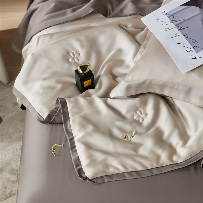 Summer 100 Tencel summer cool simple machine washable color matching bedding nude sleeping summer air conditioning quilt four-piece set
