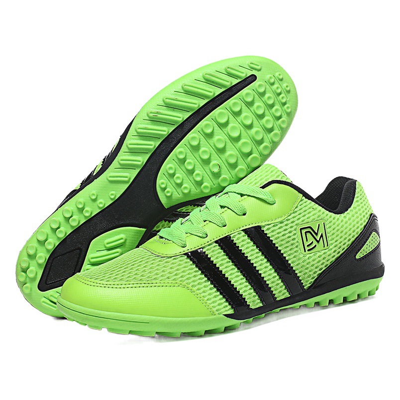 Cross-border foreign trade boys and girls low-top football shoes sports training football shoes broken nails Primary School students competition training shoes
