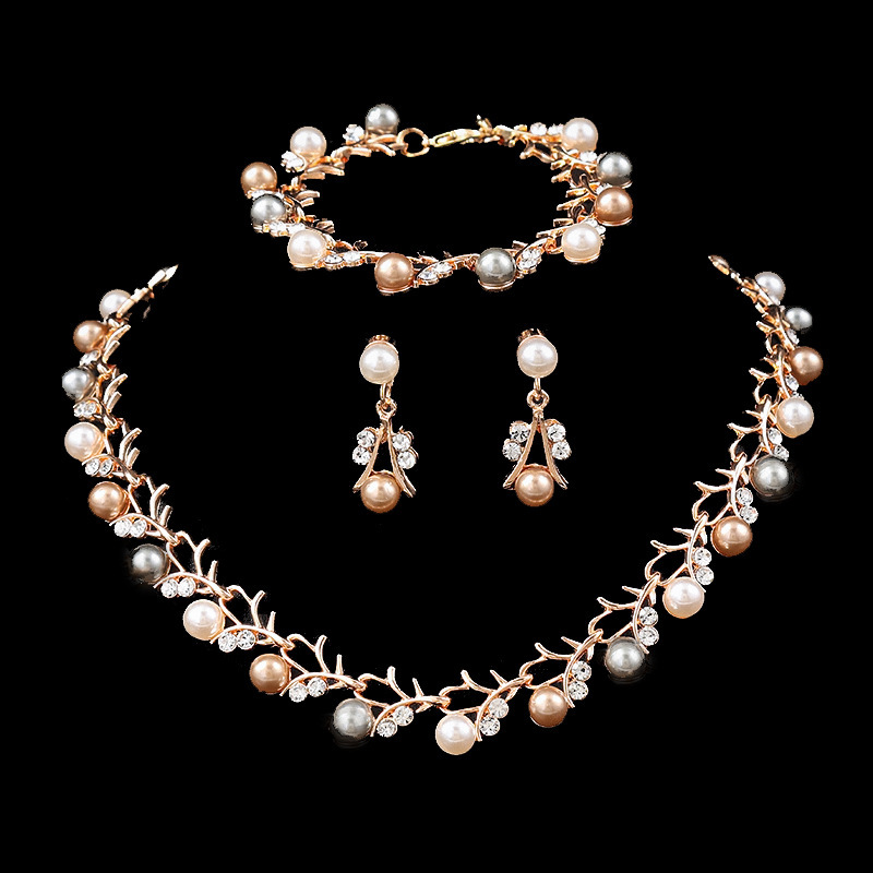Cross-border e-commerce for fashion alloy flowers diamond pearl necklace earrings bracelet jewelry suit three-piece set