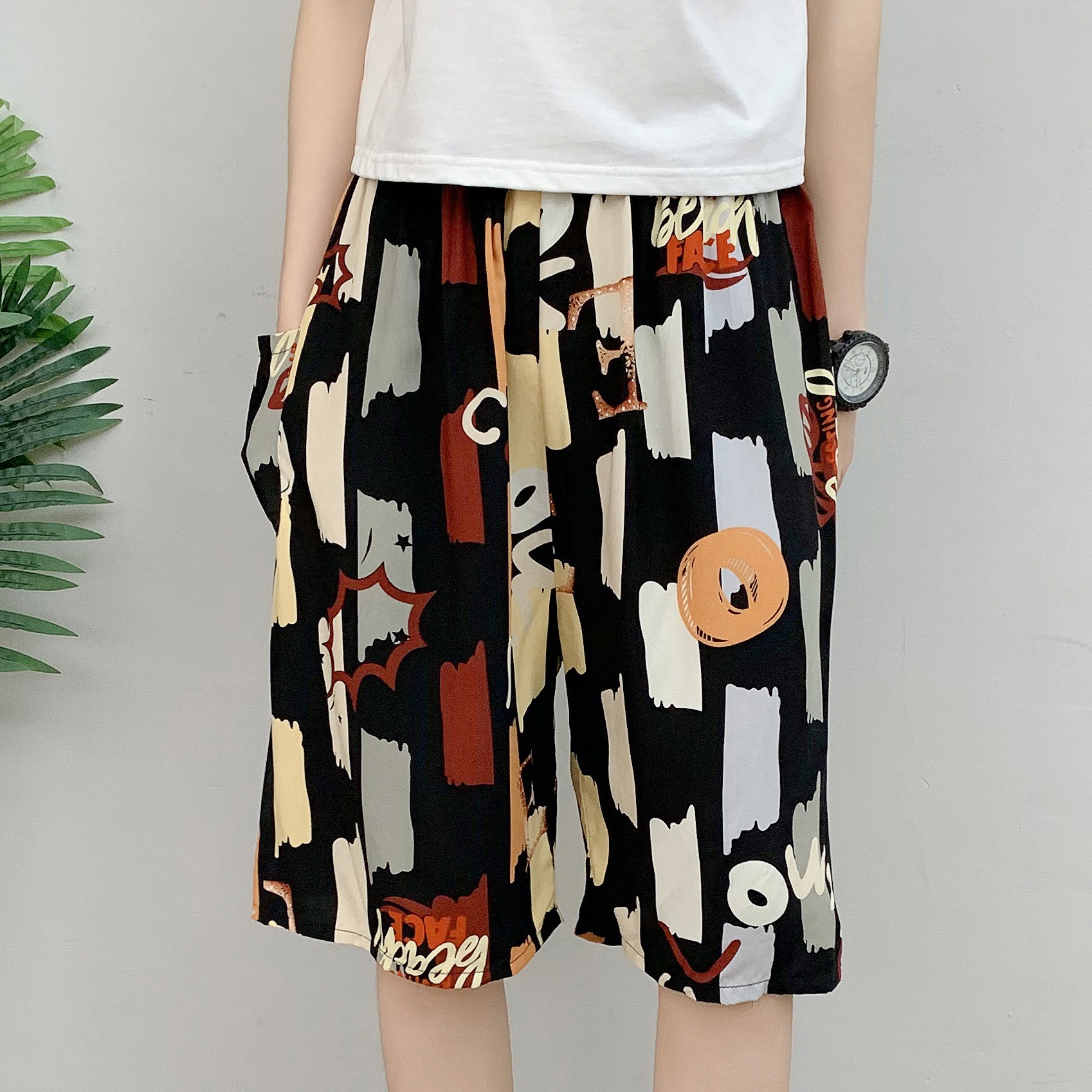 Picture of Cotton Silk Pajama Pants Men's Summer Thin Large Size Loose Shorts Casual Breathable Floral Pants Outer Wear Five-Point Beach Pants