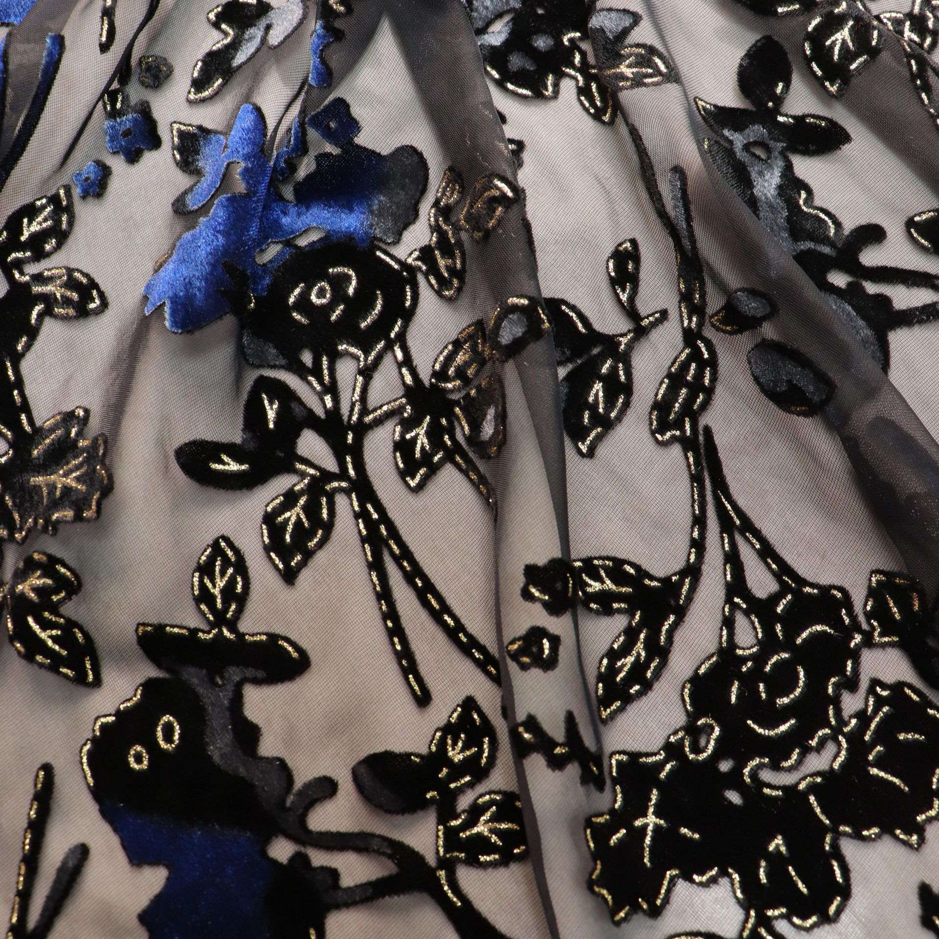 Factory Wholesale Woven Velvet Burnt-Out Brocade Velvet with Gold Foil Fabric for Nightgowns, Dresses, Cheongsam Fabrics and Cloth