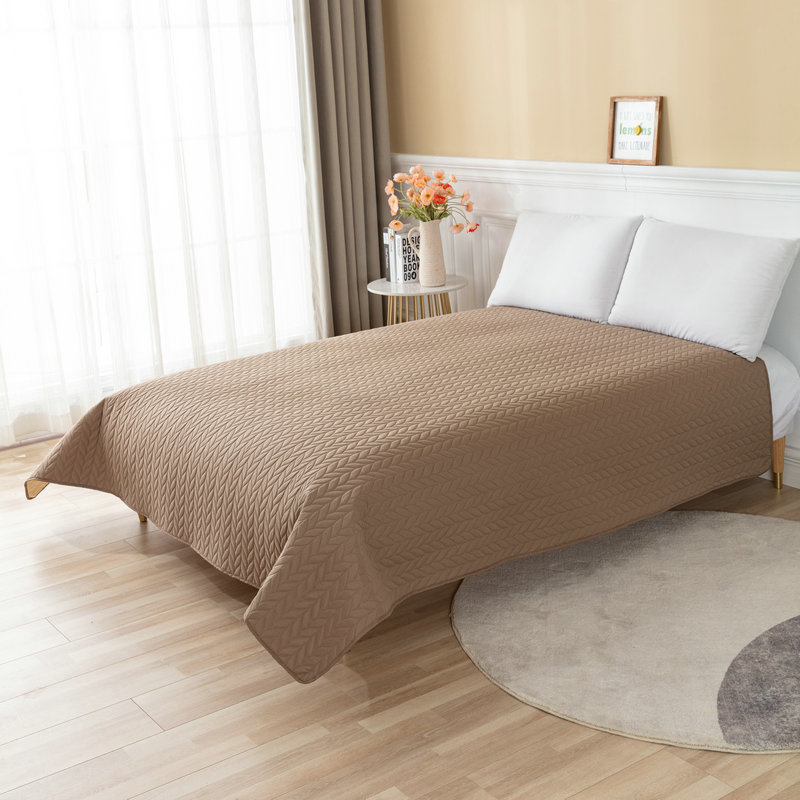 Picture of Factory wholesale household pet mattress waterproof cat and dog dustproof bedspread non-slip urine-proof protective cover sofa urine pad