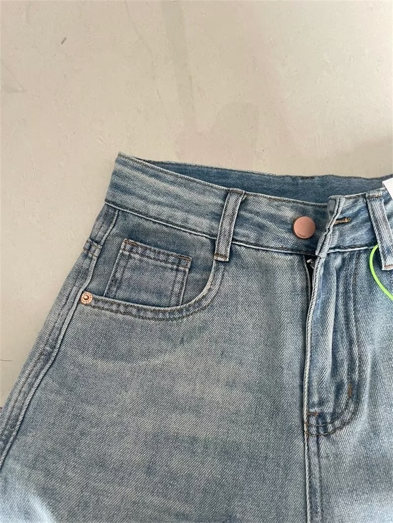 Picture of Light Color High Waist Jeans Women's 2024 New Spring and Autumn plus size Straight Loose Slimming Pear-shaped Wide Leg Pants