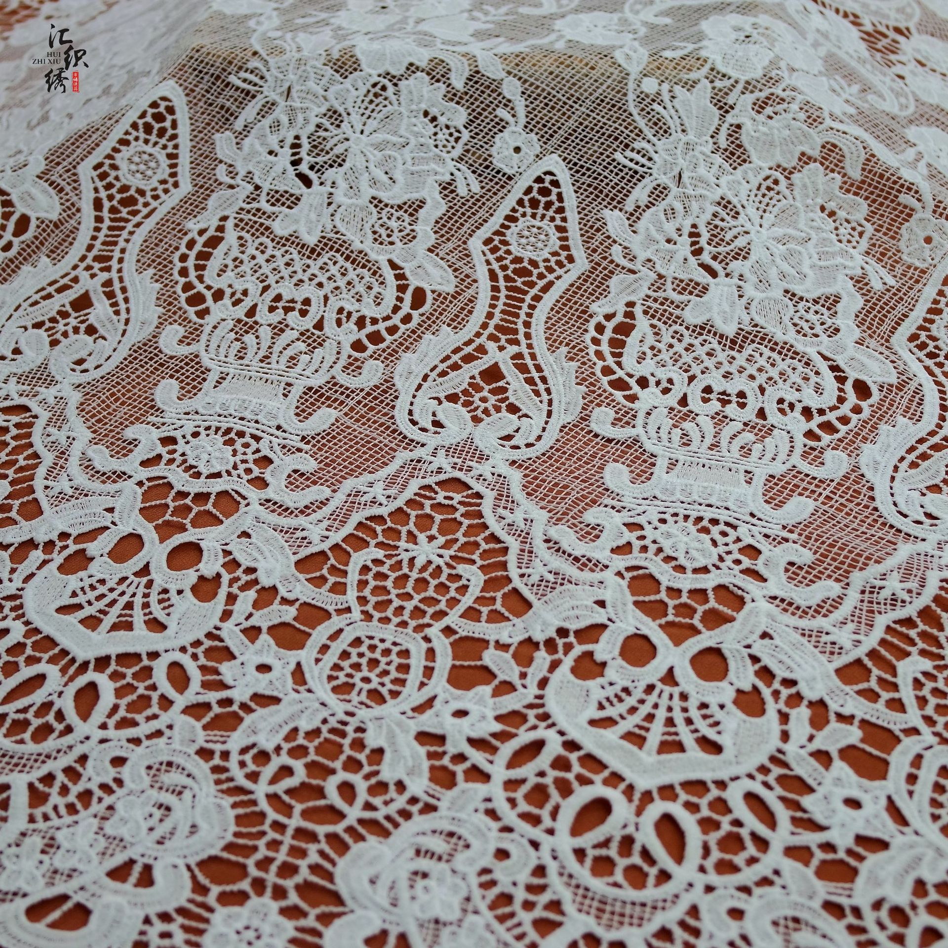 Manufacturer's Ready Supply of New Fashionable Water-Soluble Milk Silk Embroider Fabrics and Vase Design Clothing