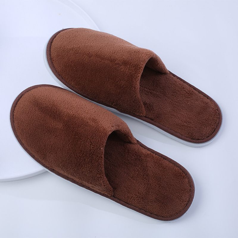 Picture of Disposable Slippers Hospitality Home Indoor Homestay Hotel Guesthouse Club Men's and Women's Coral Fleece Thickened Travel