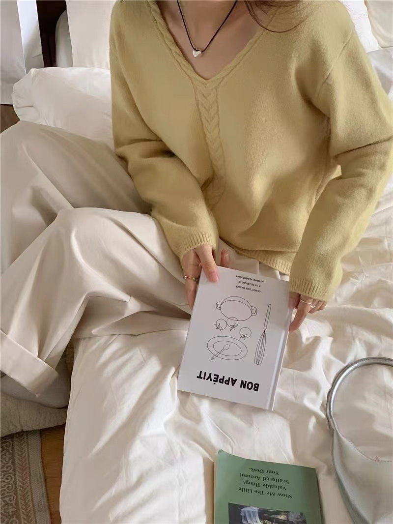 V-Neck Pullover Lazy Style Knitted Sweater Solid Color Twist Loose Sweater Outer Wear 2024INS Korean Autumn and Winter New Product
