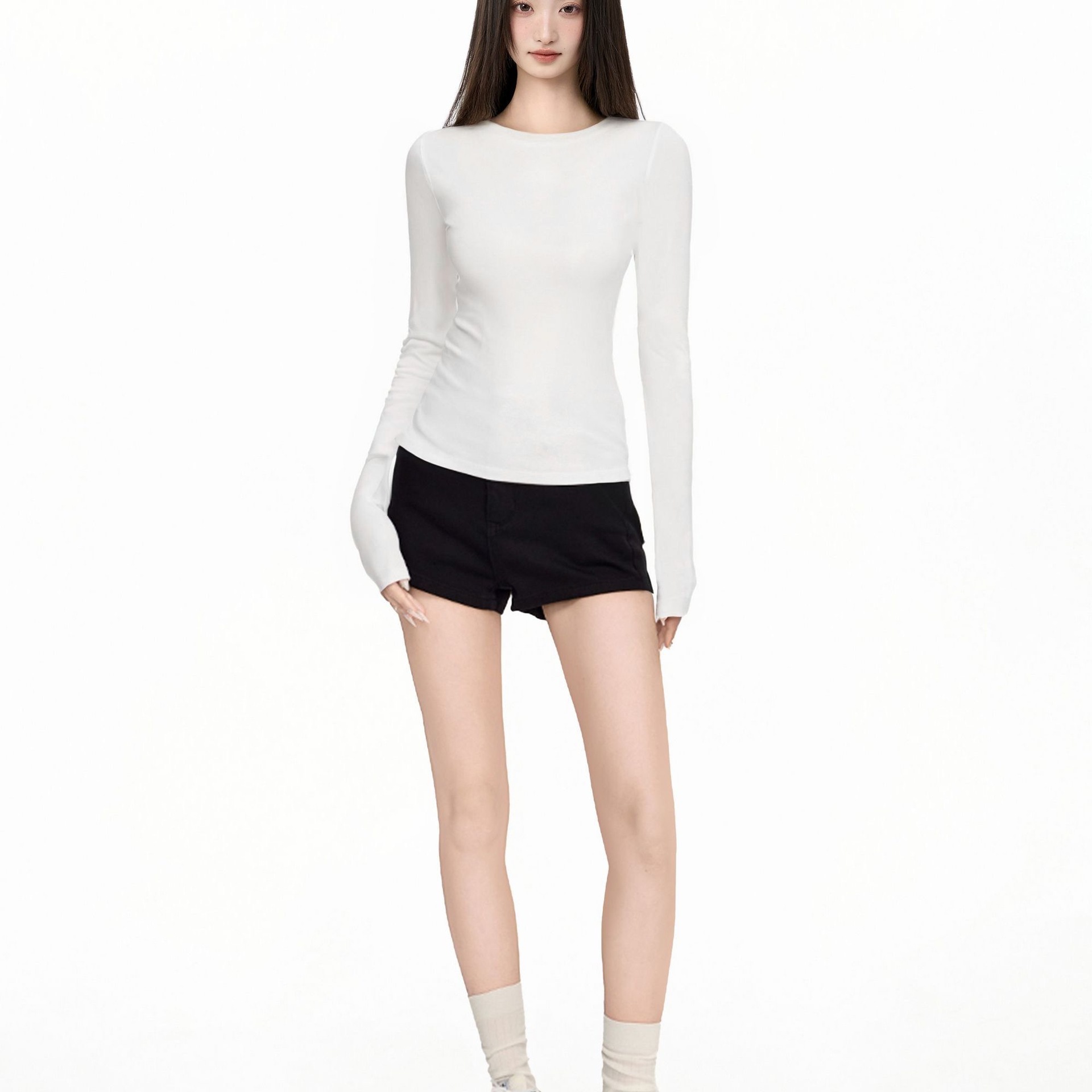 Picture of Crew neck slimming long-sleeve T-shirt for women, versatile 2025 new Korean style hot girl outfit, base layer top, women's trend