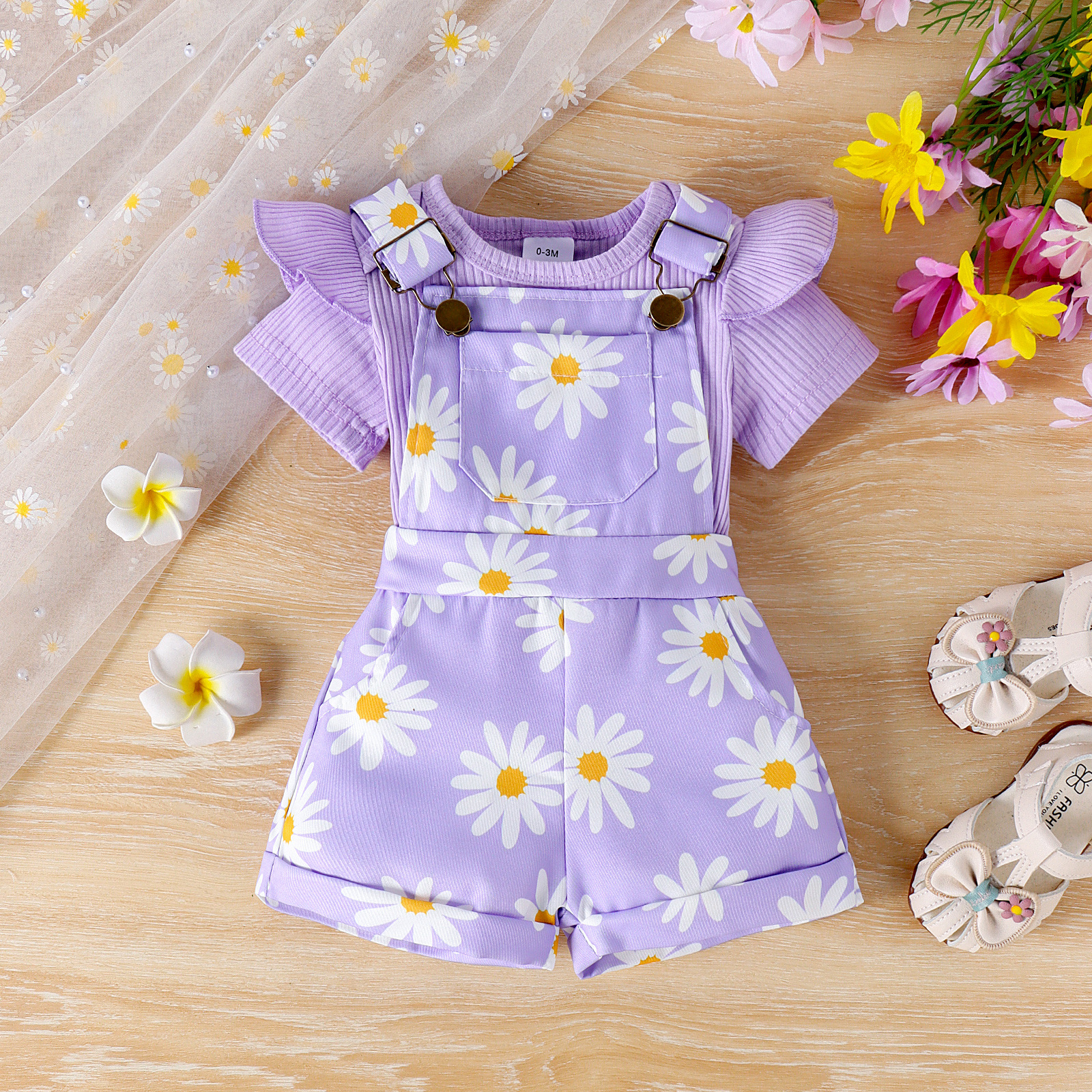 Picture of Cross-border INS Summer New Girls' Baby Solid Color Pit Strip Hare Flower Printed suit
