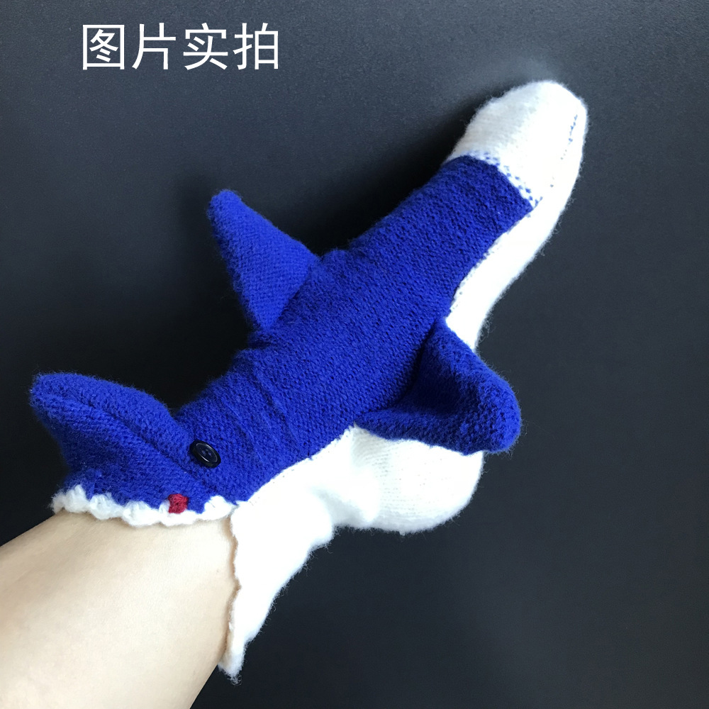 Cross-border 2022 New Christmas Knitted Crocodile Floor Socks ins Style Blue Shark Socks Middle Tube Wool Socks Neutral