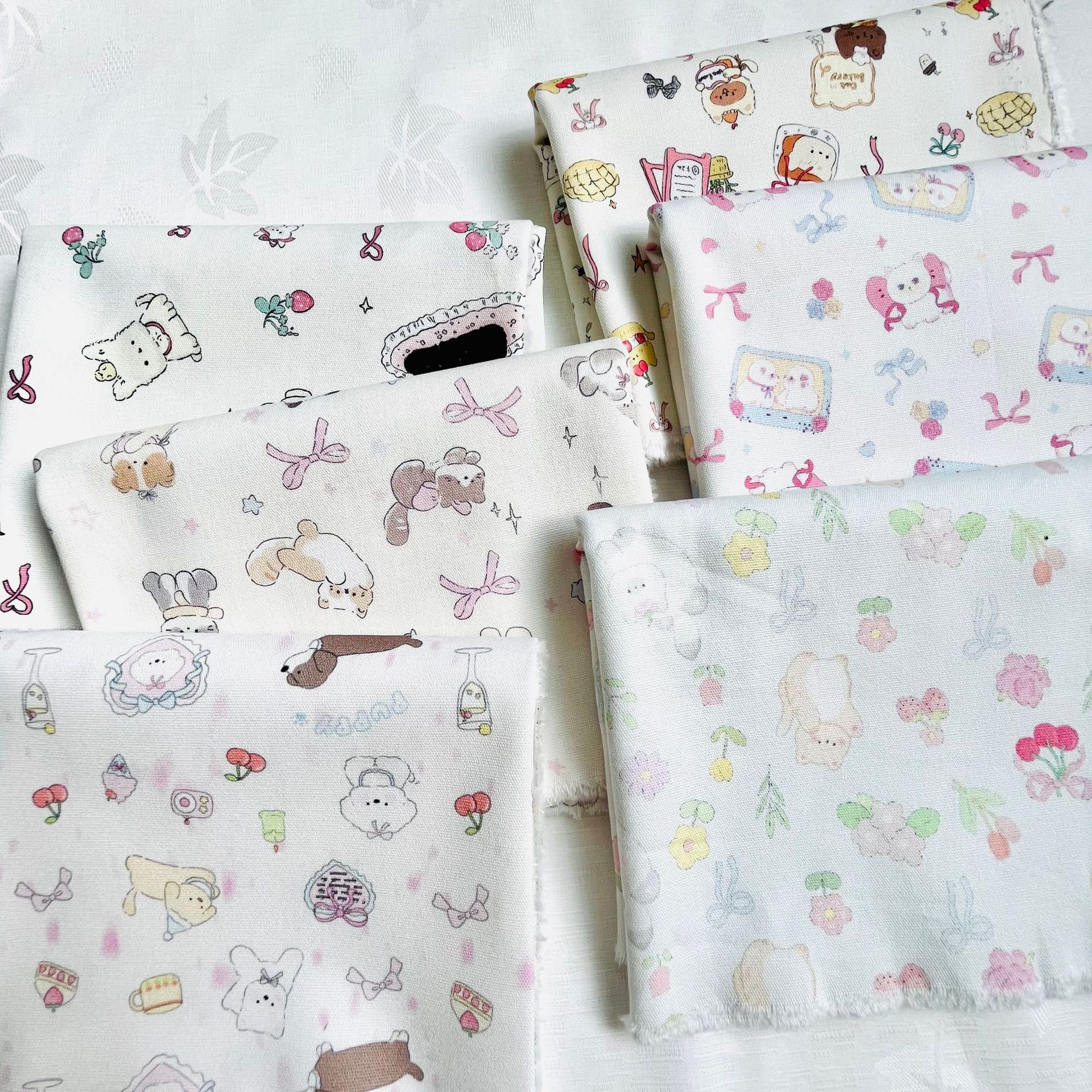 Picture of Bowknot Small Animal All-Cotton Canvas 1.5m Width 1.0m Price Bag Jacket Vest Handmade DIY