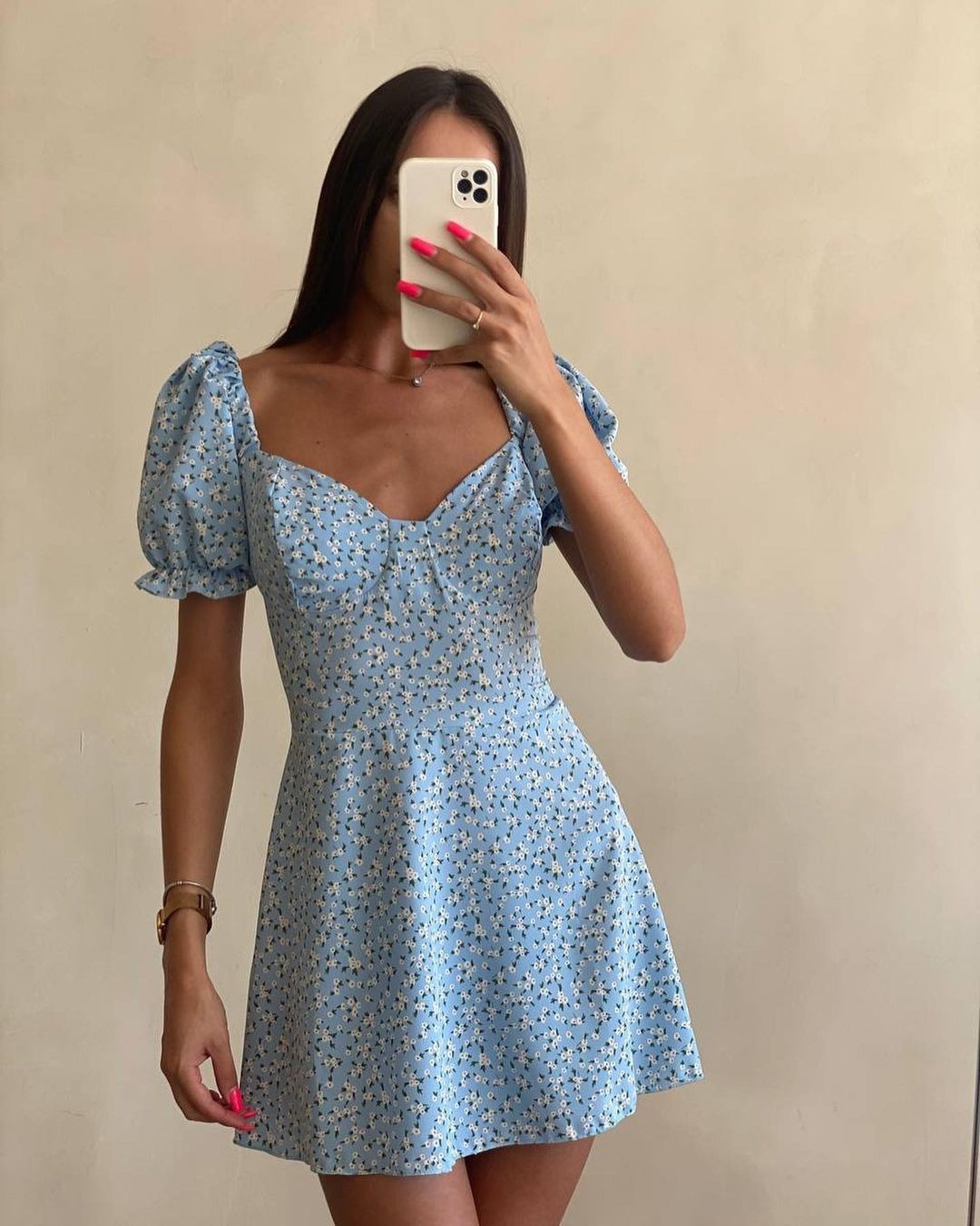 Picture of 2025 spring and summer clothing European and American Amazon foreign trade women's lace-up retro floral high waist bubble sleeve French dress