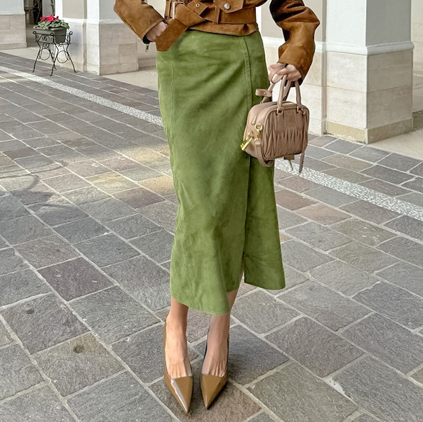 Vintage Green Suede Split Straight High Waist Skirt 2024 European and American Autumn Frosted Velvet New Slim Dress