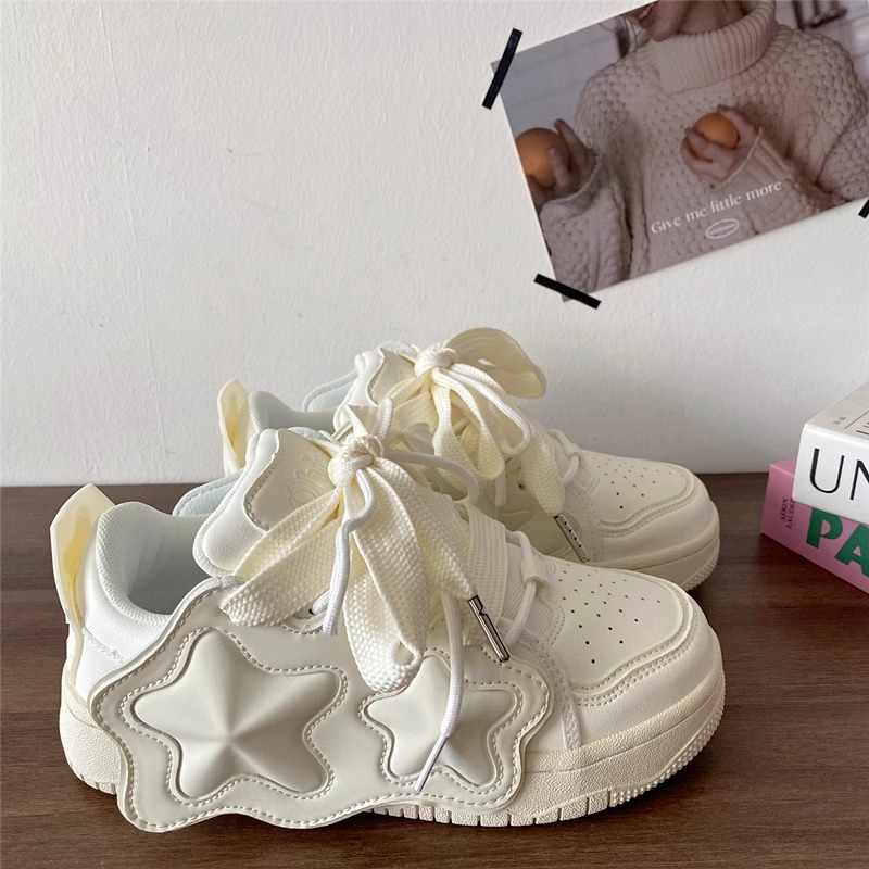 White Shoes for Women in Autum 2025 New Style with Skirt Shoes for Women Ins Niche Design Casual Versatile Sneakers for Women
