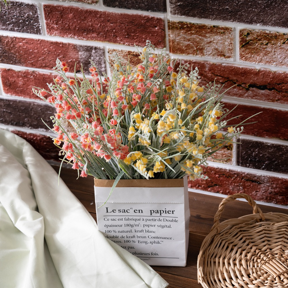 Manufacturer Milan Ball Flower Small Fresh with Grass Artificial Flower Wholesale Pastoral Wedding Home Decoration Gf16120B