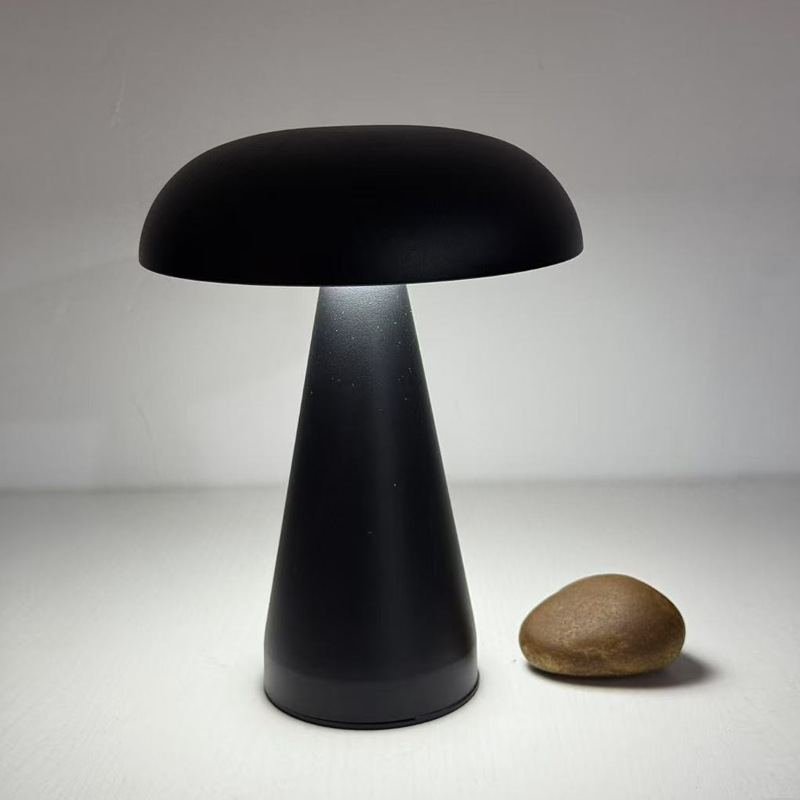 Cross-Border Bar Atmosphere Light Mushroom Simple Metal Touch Night Light Outdoor Restaurant Table Lamp