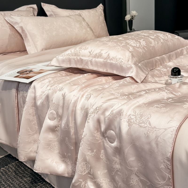 Summer Silky Cool Ice Silk Thin Quilt Lyocell Fiber Jacquard Summer Cool Quilt Machine Washable Air-conditioning Quilt Four-piece Set