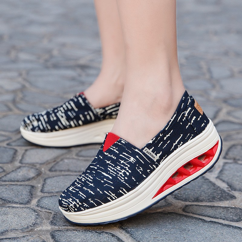 Picture of 2025 foreign trade Amazon spring low-top canvas outdoor women's solid color board shoes one foot single shoe one generation shoe