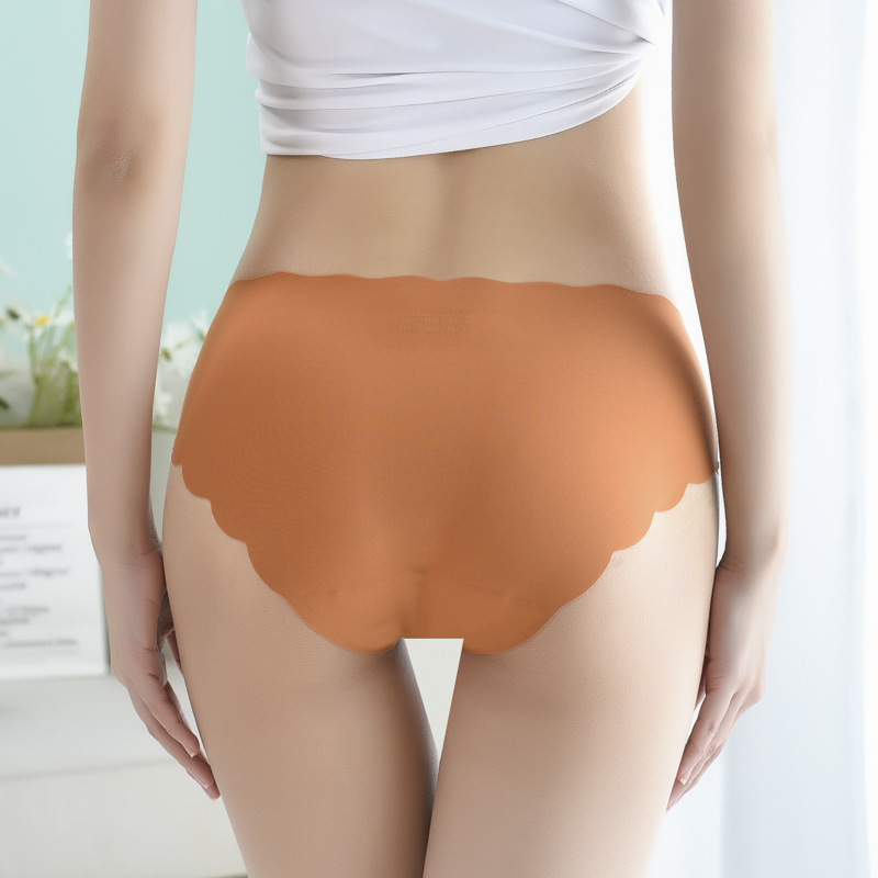 Picture of Explosions ice silk seamless one-piece panties ladies comfortable mid-waist cotton crotch girls' briefs plus size manufacturers