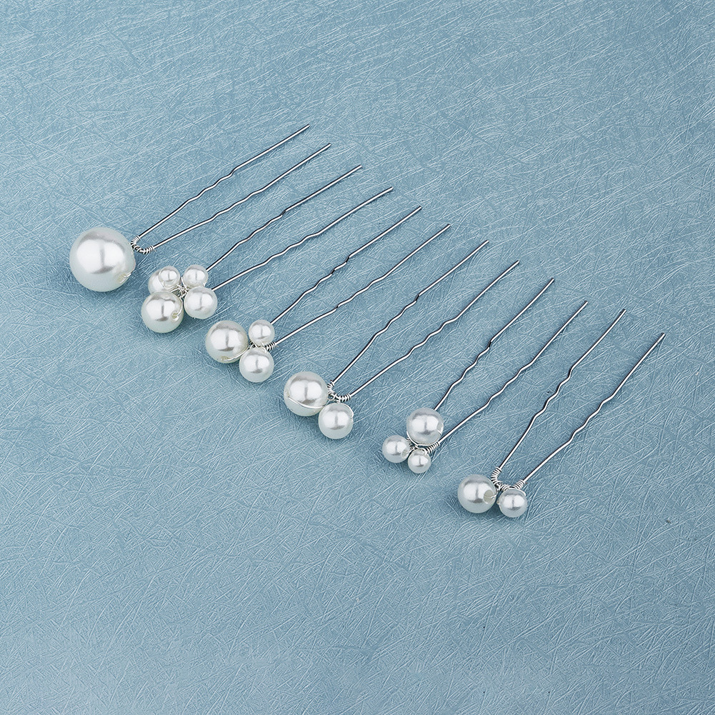 Picture of Wedding accessories wholesale European and American simple new bridal hairpin pearl rhinestone pin wedding dress accessories