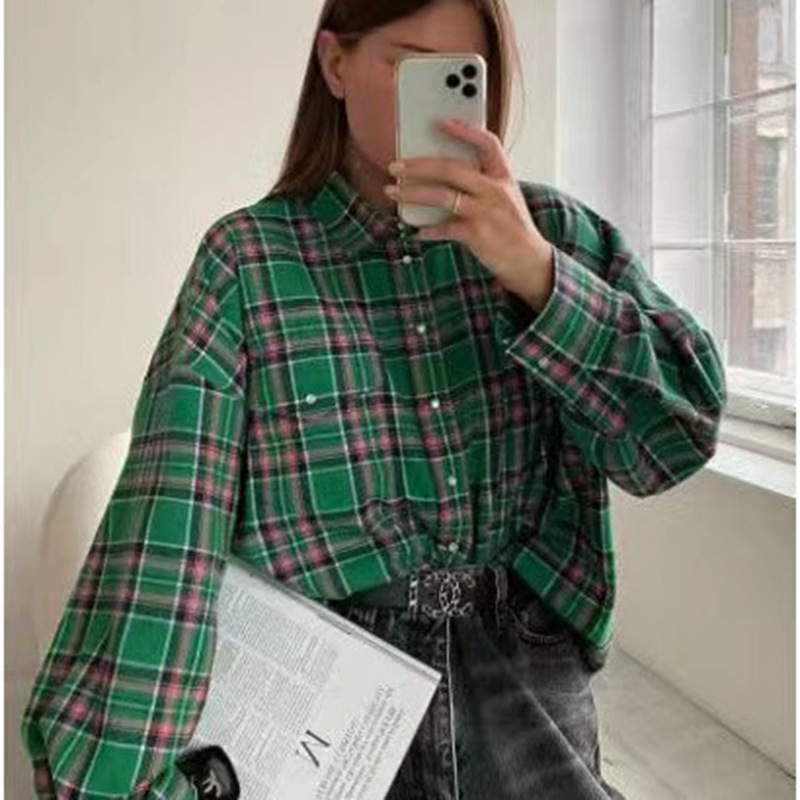 Picture of 2024 Spring and Autumn Amazon OZON Cross-border Retro Style All-match Loose Shirt * Fashion All-match Plaid Shirt Women