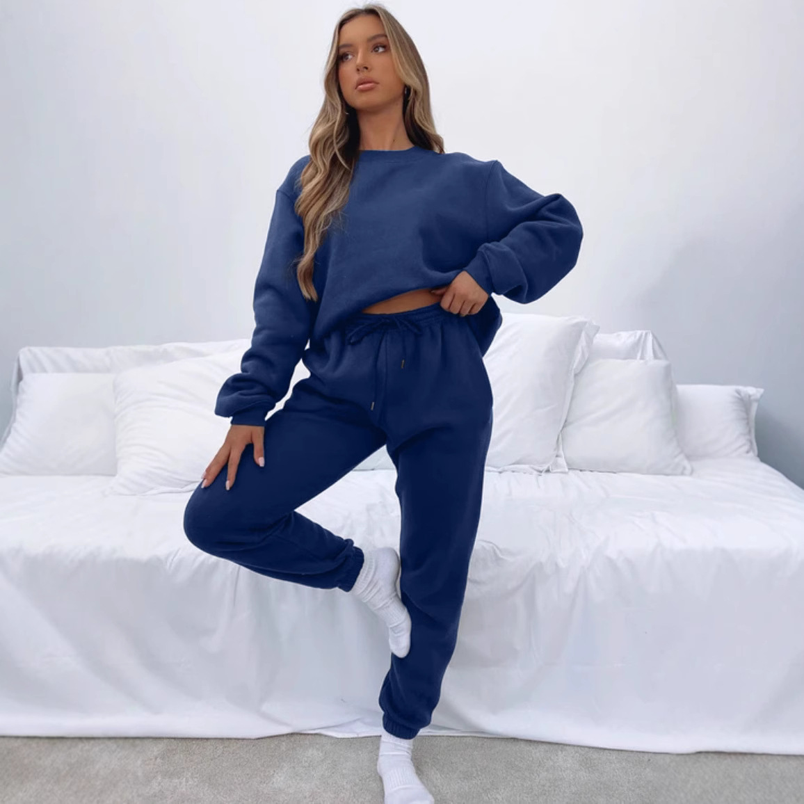 Picture of Cross-border European and American Autumn and Winter Solid Color Round Neck Pullover Trousers Women's Fashion Casual Long Sleeve Sweater Suit New Product