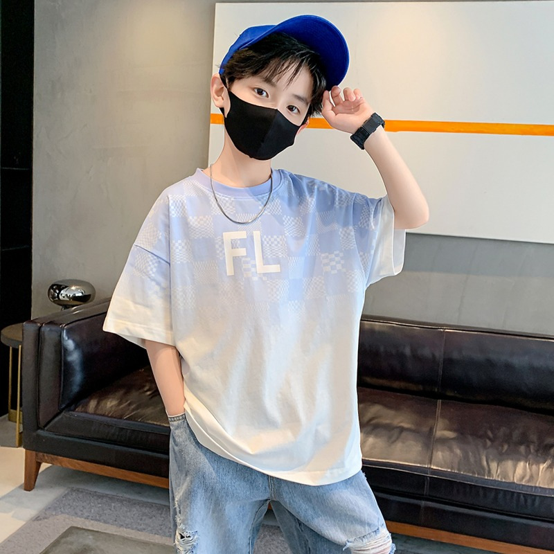 Picture of Boys Summer Short-sleeved T-shirt Big Children's 2024 New Summer Wear Thin Gradient Half-sleeve Children's Summer Fashion Brand Fried Street