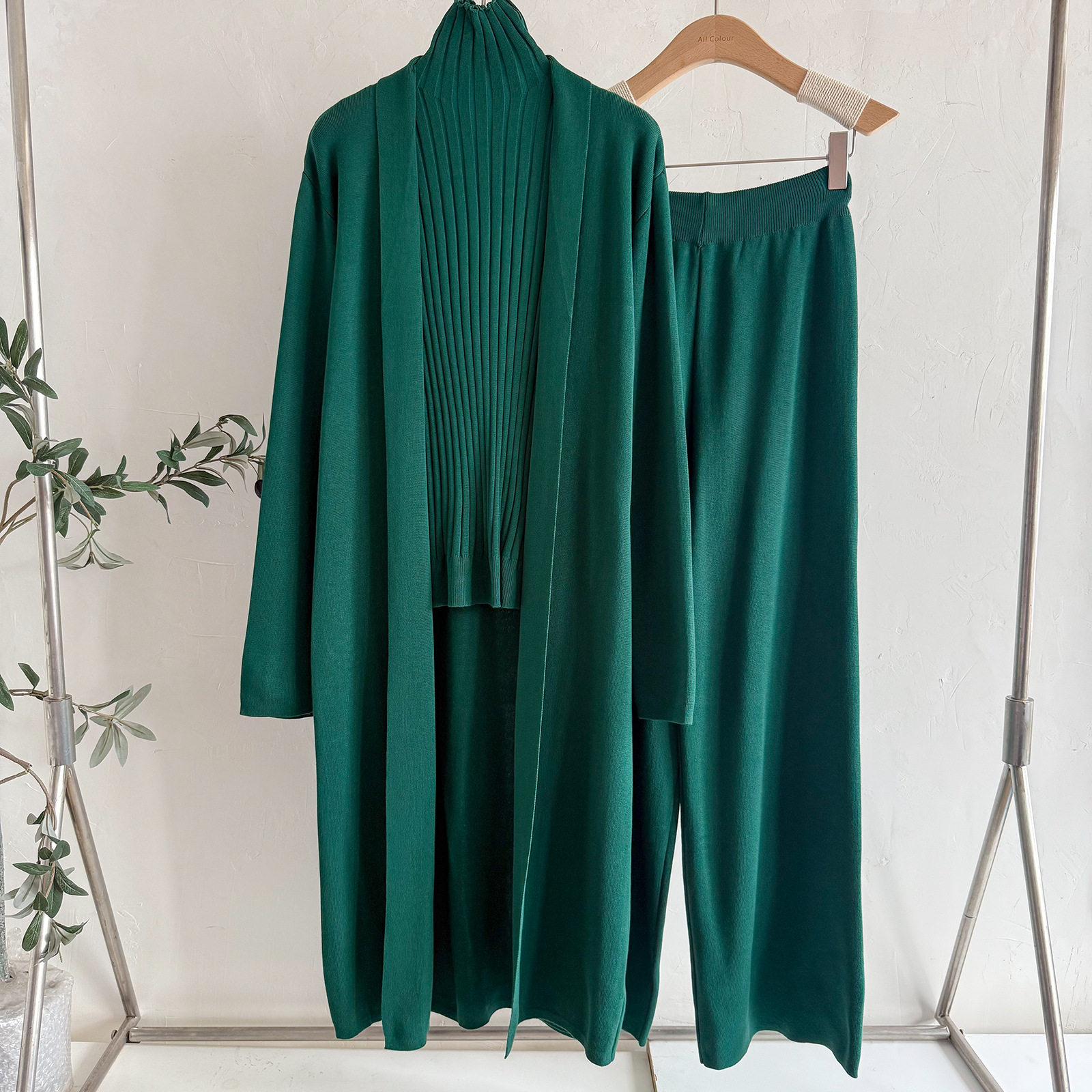 Picture of Cross-border Amazon Spring and Autumn New Lazy Elegant Knitted suit Sleeveless Vest Sweater Cardigan Pants Three-piece Set