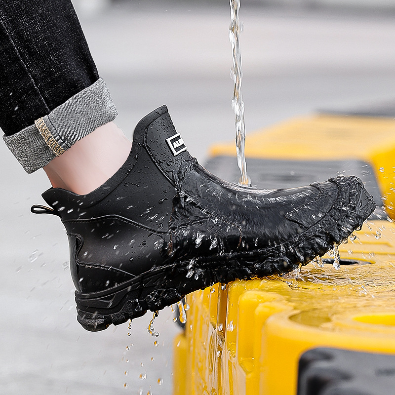 Trendy Men's Outdoor Short Tube Black Rain Boots Urban Waterproof Boots Non-Slip Wading Shoes Khakis Rubber Shoes Men's Water Boots Water Shoes