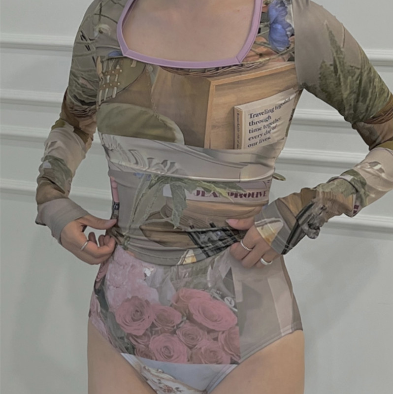 Factory 2023 new French retro one-piece ins small style thin long sleeve sexy hot spring split swimsuit women