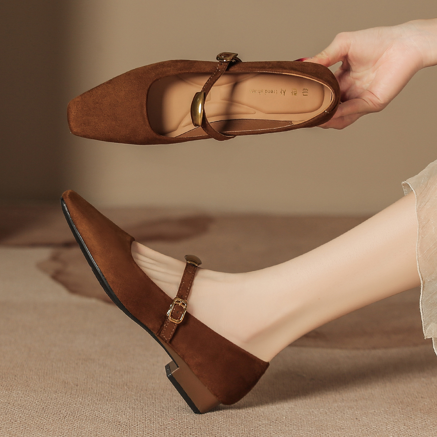 H8563-2 Mary Jane Women's Shoes Soft Sole Not Tired Feet Retro Small Square Toe Low Heel Women's Shoes Suede Academy Style Single Shoes