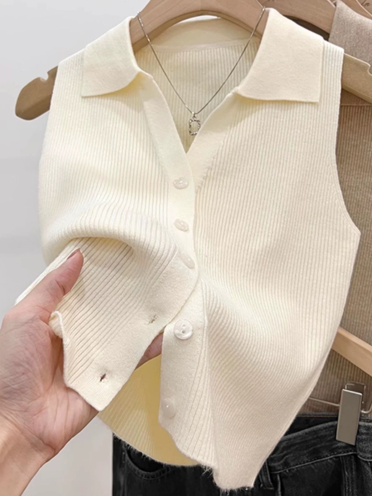 French New Arrival Single-breasted Cardigan All-match Slim-fit Short Base Shirt Socialite Elegant Polo Collar Sleeveless Vest for Women