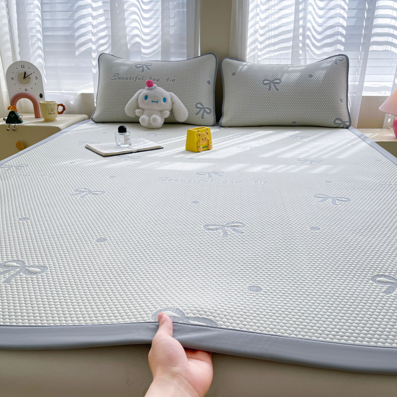 Picture of Bingdoudou Three-Piece Summer Cooling Mat Set, Ice Silk Mat Mattress, Machine Washable, Suitable for Infants and Toddlers, Air-Conditioned Soft Mat