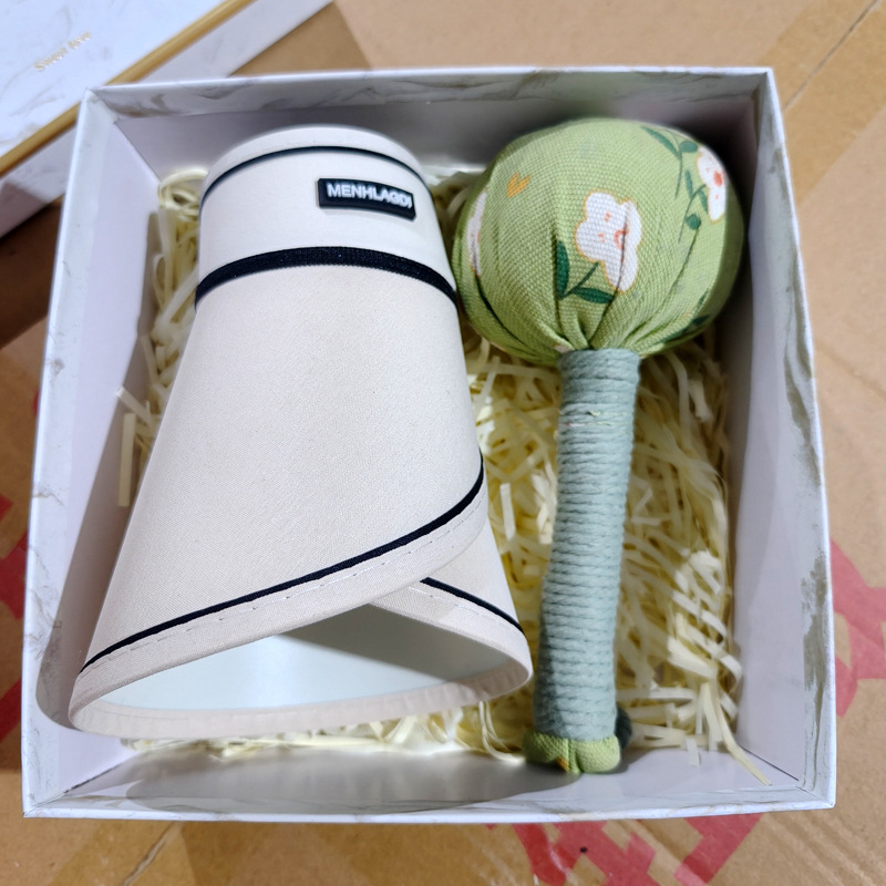 Picture of Business Accompanying Gift Set Practical Staff Birthday Welfare Gift Company Annual Meeting Creative Gift Wholesale Christmas