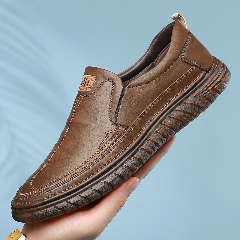 2025 Spring and Autumn New Men's Casual Leather Shoes Handmade Soft Leather Soft Sole Slip-On Dad Shoes 827