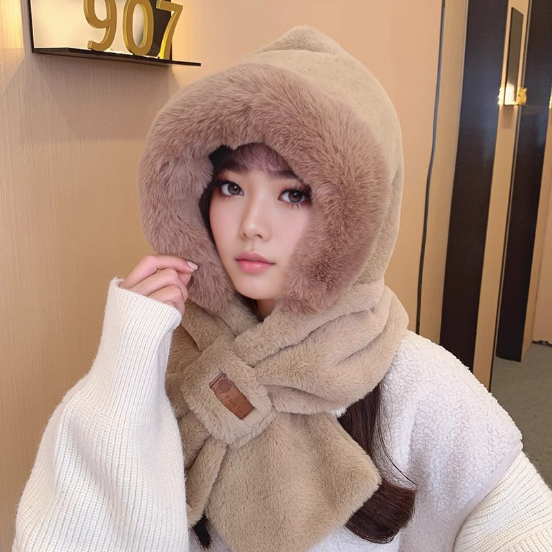 Picture of Cute Bear Hat Gloves Three-in-One Scarf Plush Hat Winter Riding Women's Easy Outdoor High-Level Warm Hat
