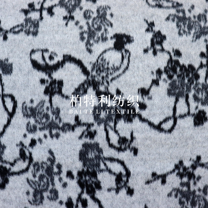 Autumn and winter yarn-dyed jacquard tweed fabric oriole song swallow dance woolen fabric coarse fashion coat coat children's clothing fabric