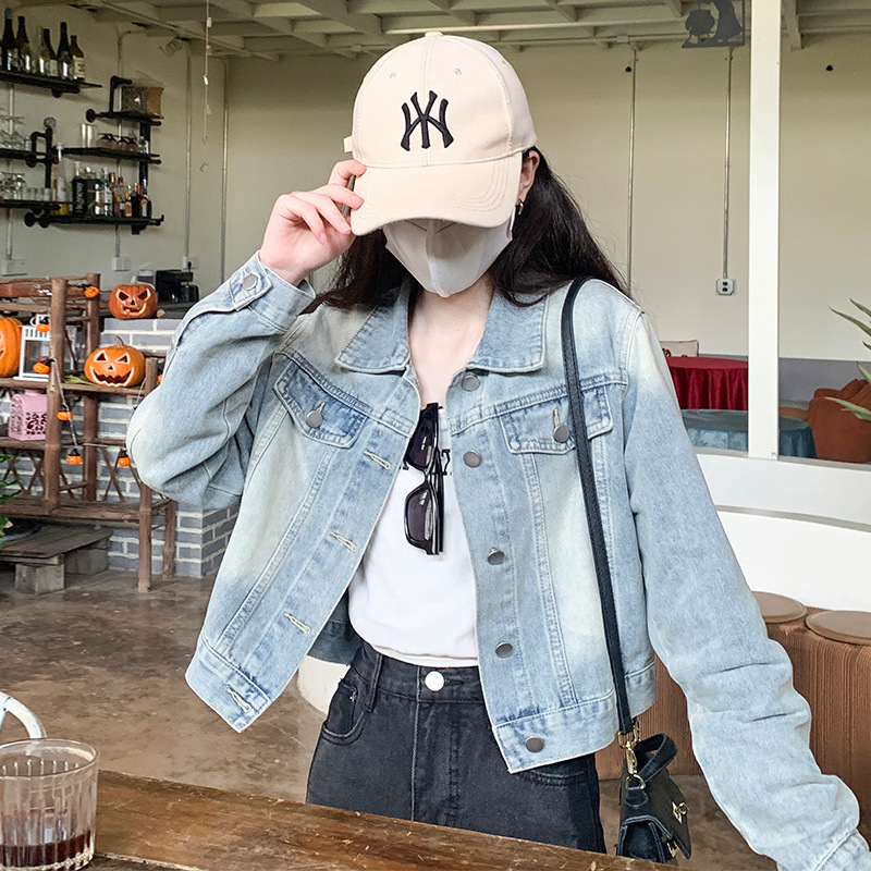 Fashion light blue Korean Style Denim Jacket Women's 2023 Autumn New Elegant All-match Short Slim Look Jacket Trendy Top