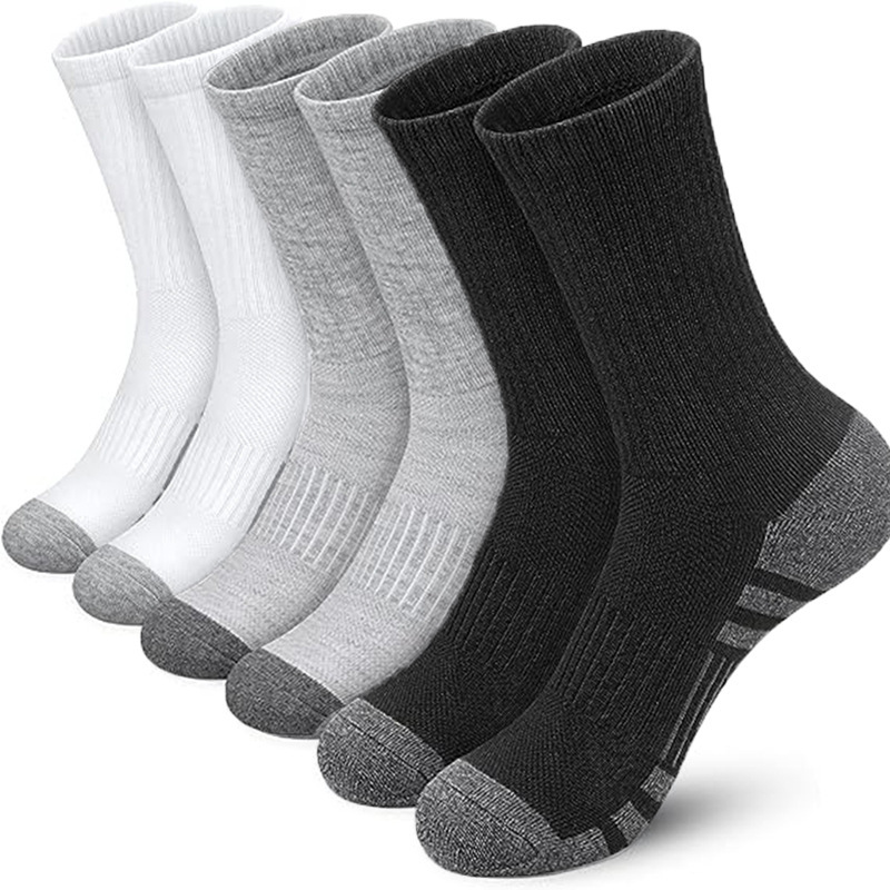 Plus size socks men's long cotton socks black and white cross-border foreign trade wholesale autumn and winter mid-calf socks basketball sports socks