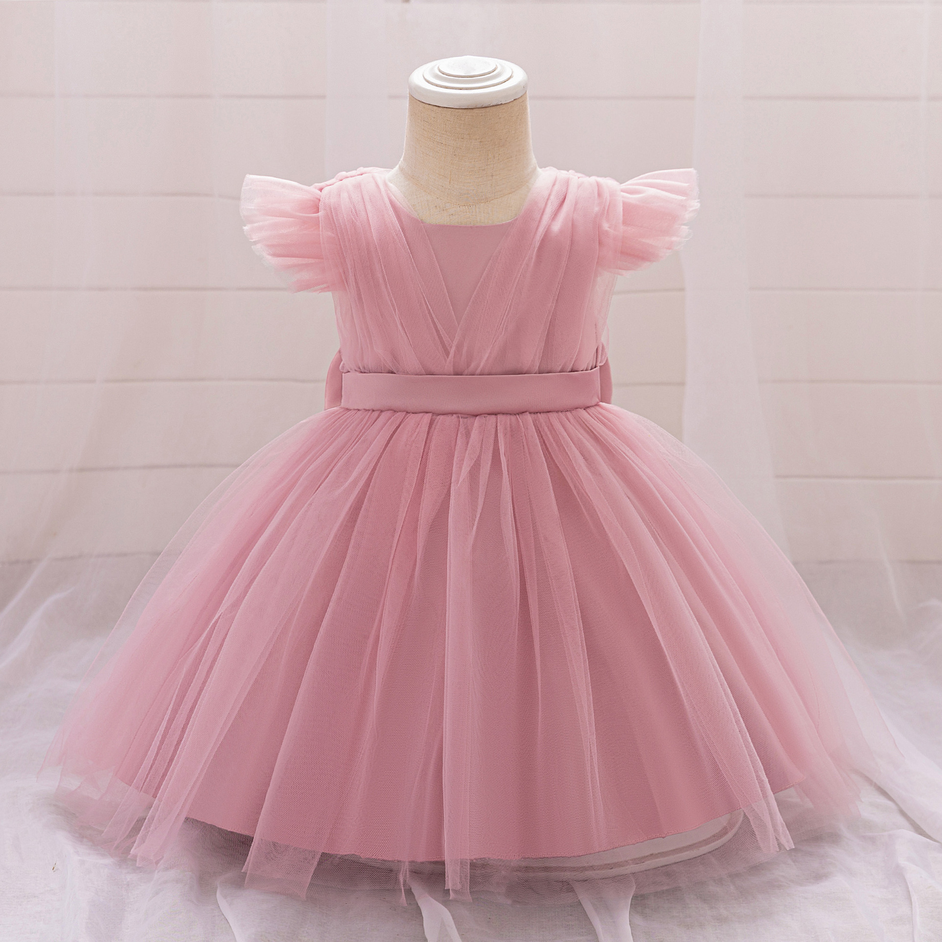 Picture of Cross-border Children's Princess Dress Small Flying Sleeves Flower Children's Puffy Mesh Girls' Dress Baby's One-year-old Wash Party Dress
