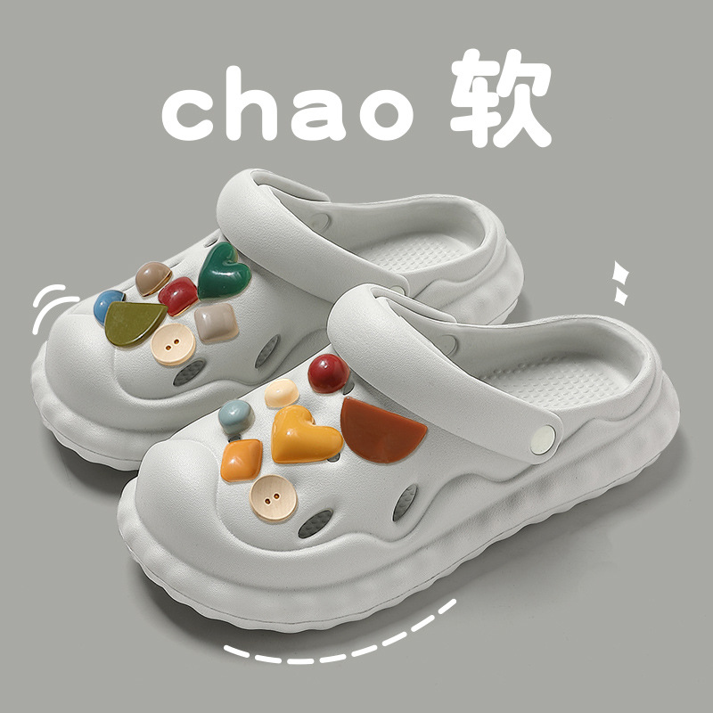 Picture of New Croc Shoes Women's 2025 Summer Outerwear Thick-Soled Internet Celebrity Beach Shit-Feeling Baotou Half Sandals Women's Summer
